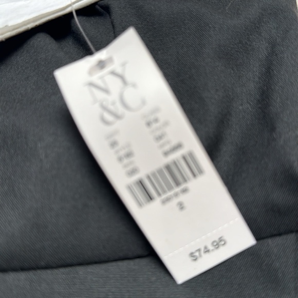 New York and company black and white dress size 2 - Picture 3 of 3